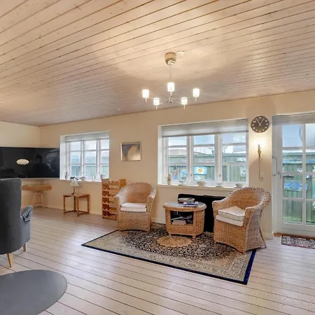 1 Bedroom Beautiful In
