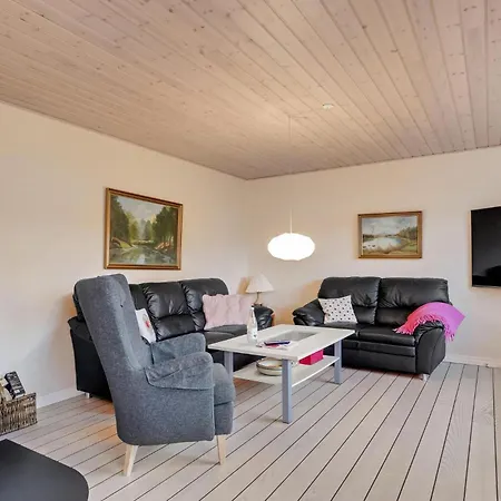 1 Bedroom Front In Ferienhaus